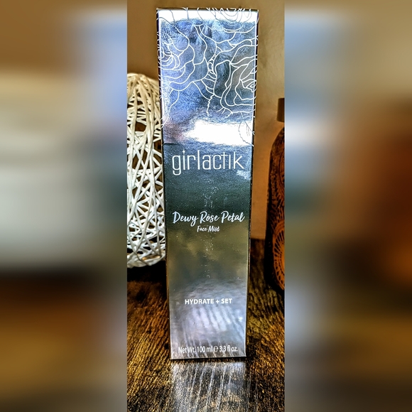 5/75$ GIRLACTIK Rose Petal Dewy Face Mist - Picture 5 of 15